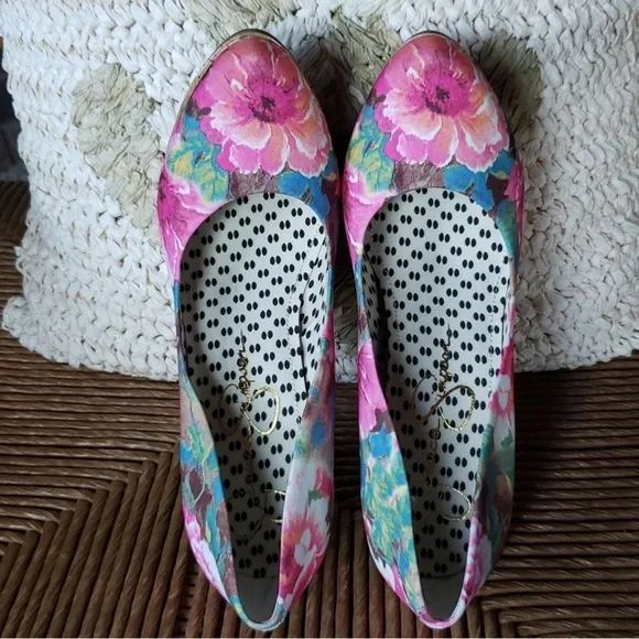 Jessica Simpson Waleo floral platform heels - Picture 8 of 10